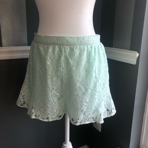NWT BCBG mint green lace shorts
